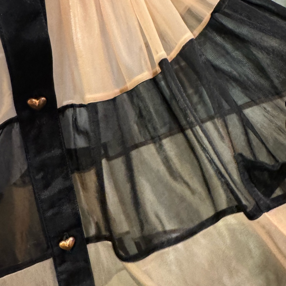 Designer skirt - Picture 5 of 7